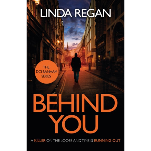 Headline Publishing Group Behind You (häftad, eng)