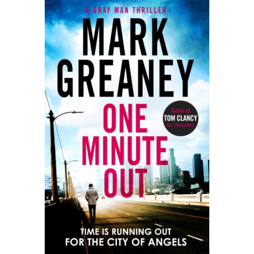 Little, Brown Book Group One Minute Out (häftad, eng)