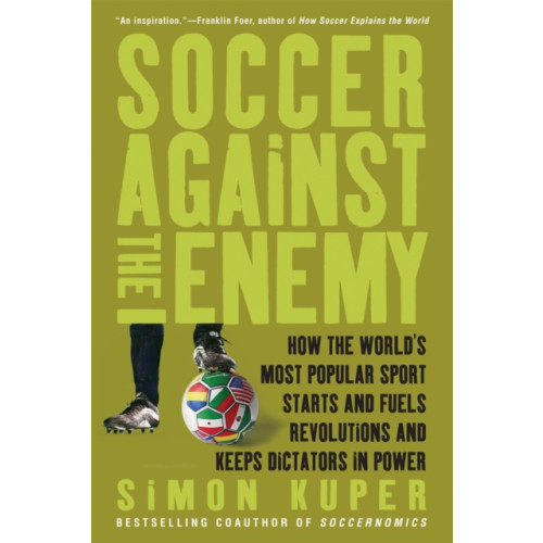 Avalon Publishing Group Soccer Against the Enemy (häftad, eng)