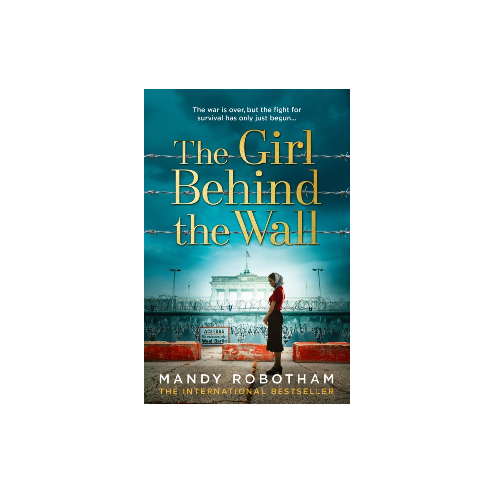 Produktbild för The Girl Behind the Wall (häftad, eng)