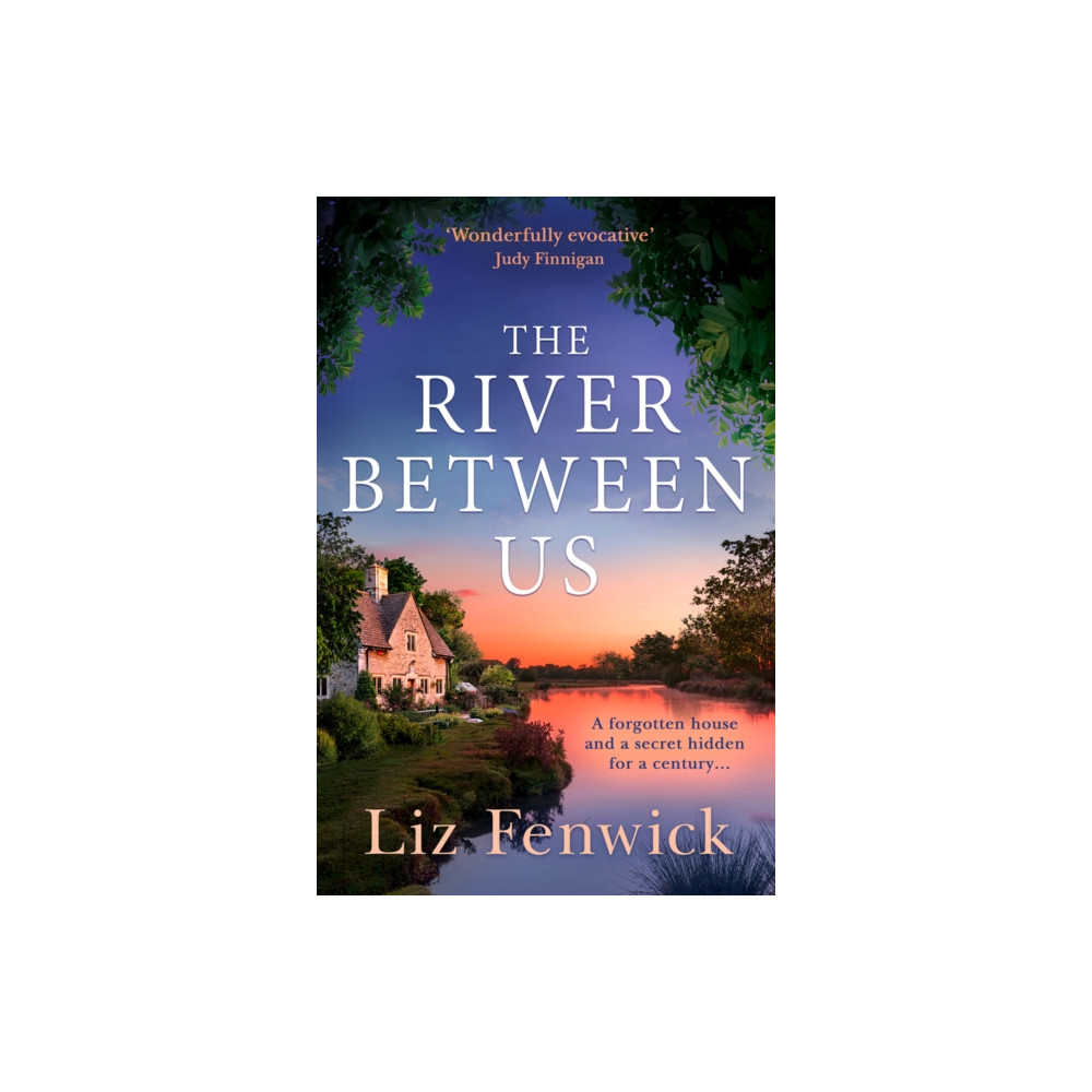 Produktbild för The River Between Us (häftad, eng)