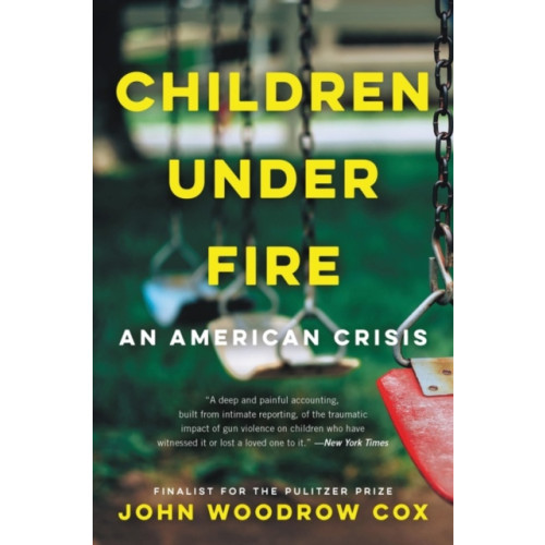HarperCollins Children Under Fire (häftad, eng)
