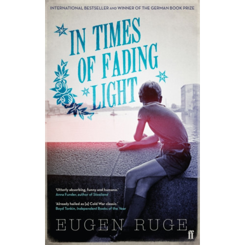 Faber & Faber In Times of Fading Light (häftad, eng)