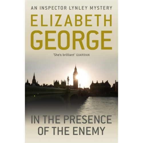 Hodder & Stoughton In The Presence Of The Enemy (häftad, eng)