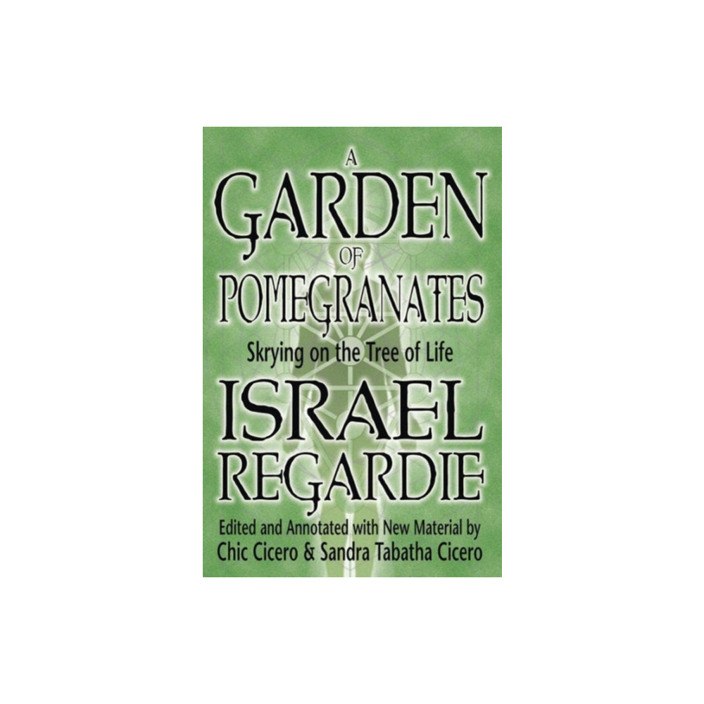 Produktbild för A Garden of Pomegranates (häftad, eng)
