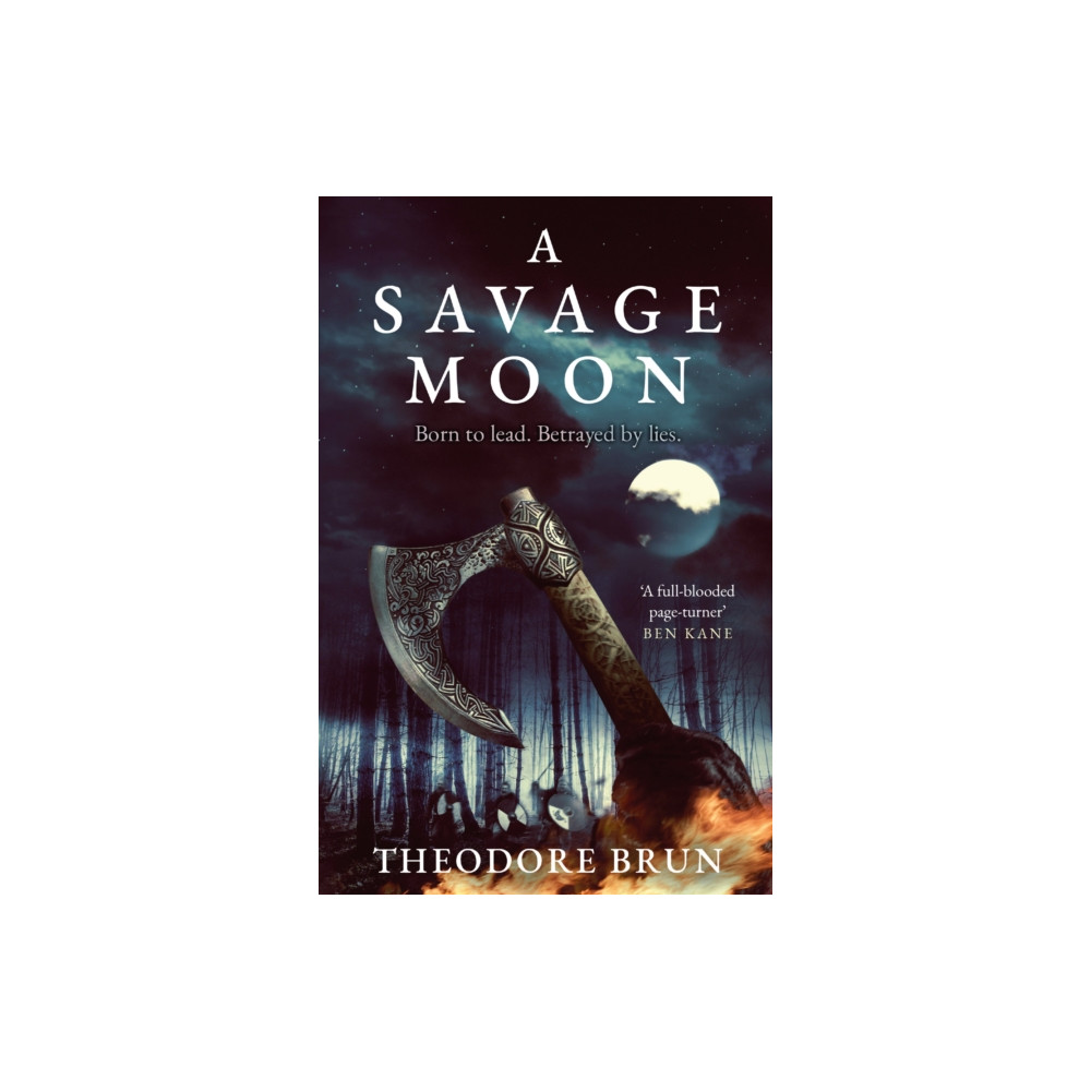 Produktbild för A Savage Moon (häftad, eng)