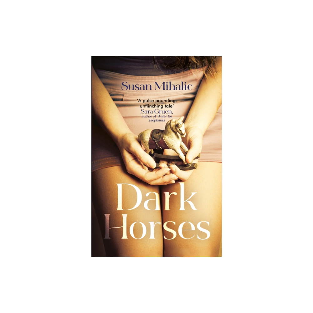 Produktbild för Dark Horses (häftad, eng)