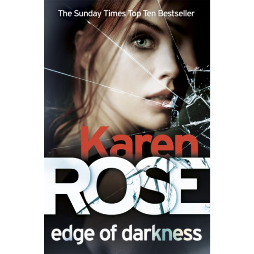 Headline Publishing Group Edge of Darkness (The Cincinnati Series Book 4) (häftad, eng)