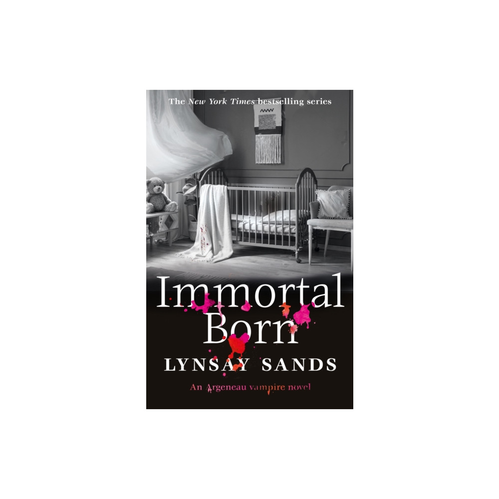 Produktbild för Immortal Born (häftad, eng)
