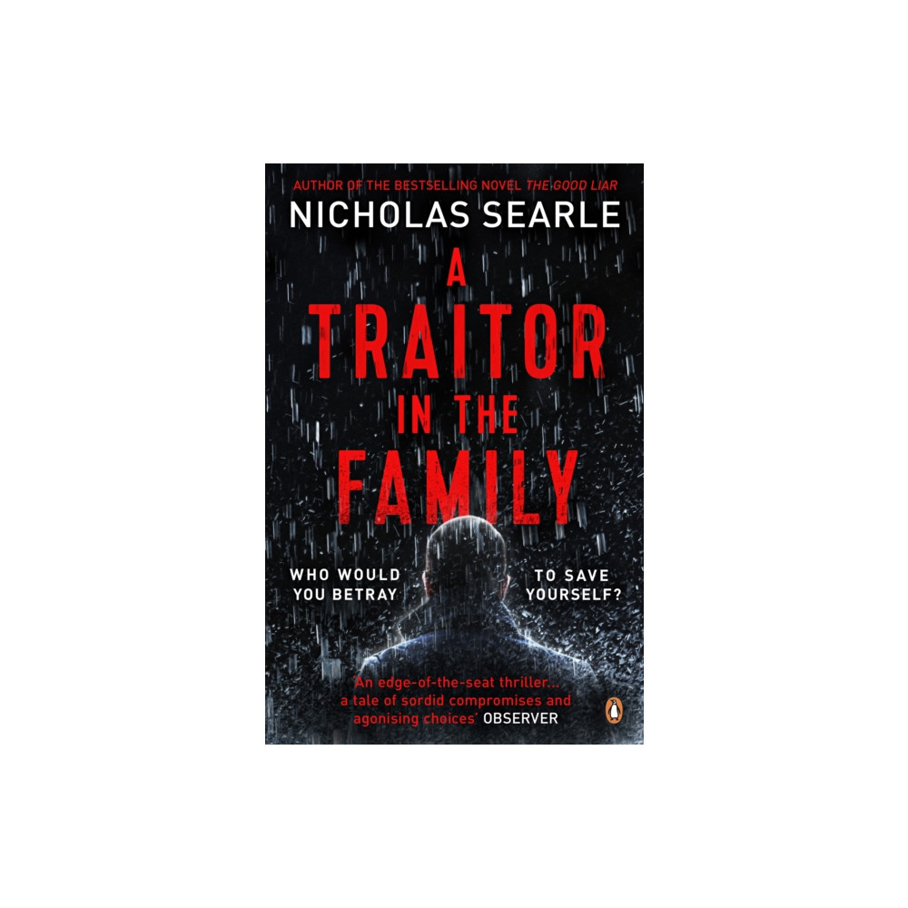 Produktbild för A Traitor in the Family (häftad, eng)