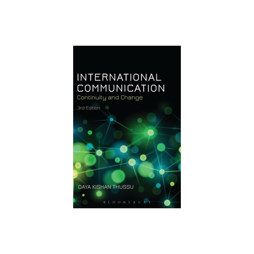 Produktbild för International Communication (häftad, eng)