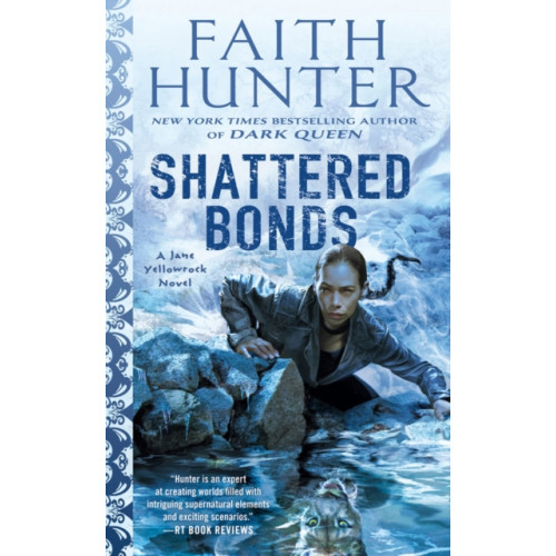 Penguin Putnam Inc Shattered Bonds (häftad, eng)