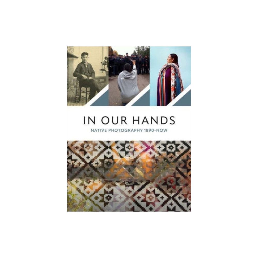 Produktbild för In Our Hands (häftad, eng)