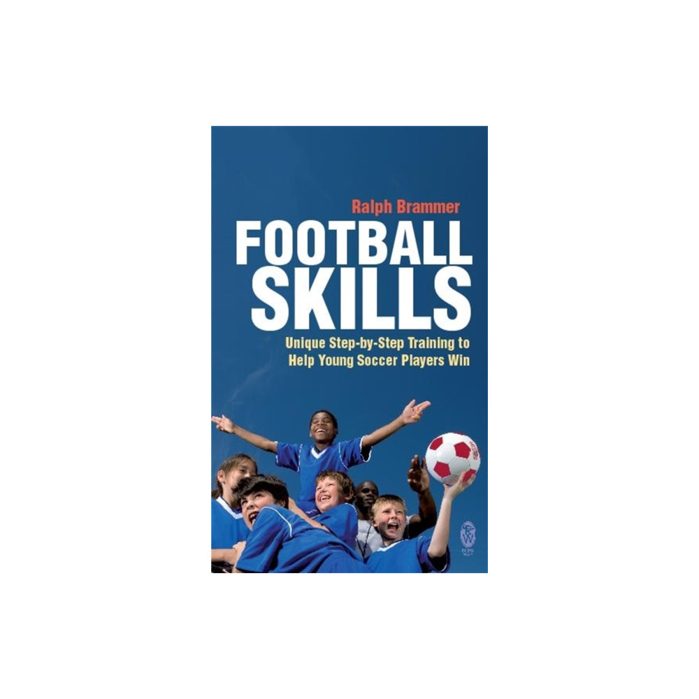 Produktbild för Football Skills (häftad, eng)