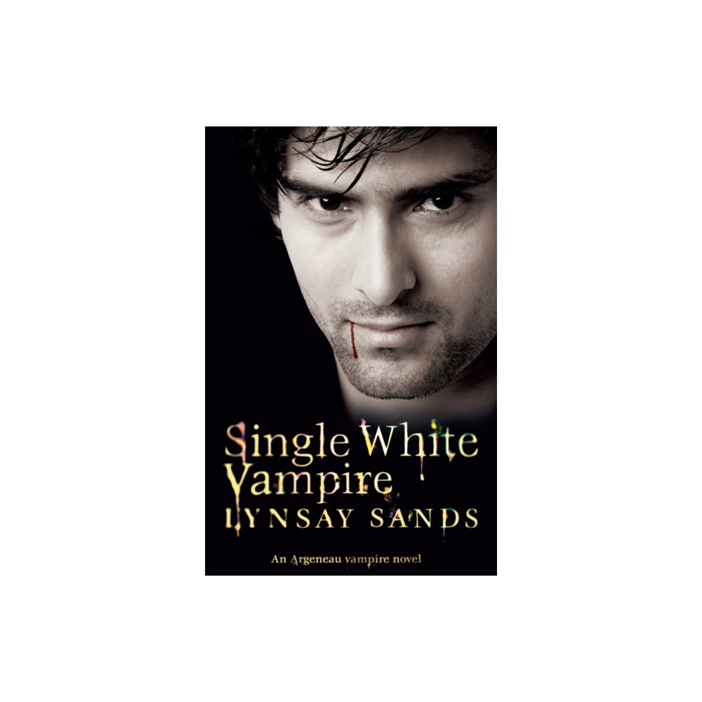 Produktbild för Single White Vampire (häftad, eng)