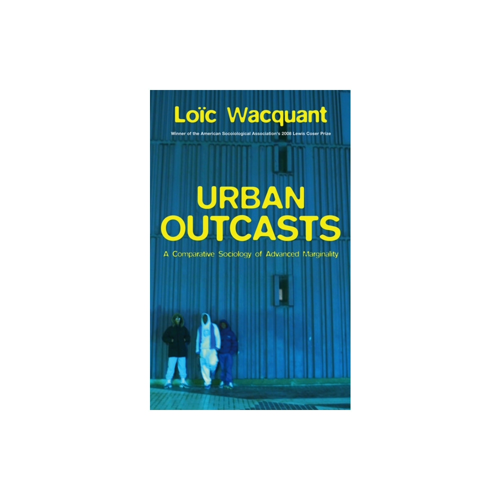 Produktbild för Urban Outcasts (häftad, eng)