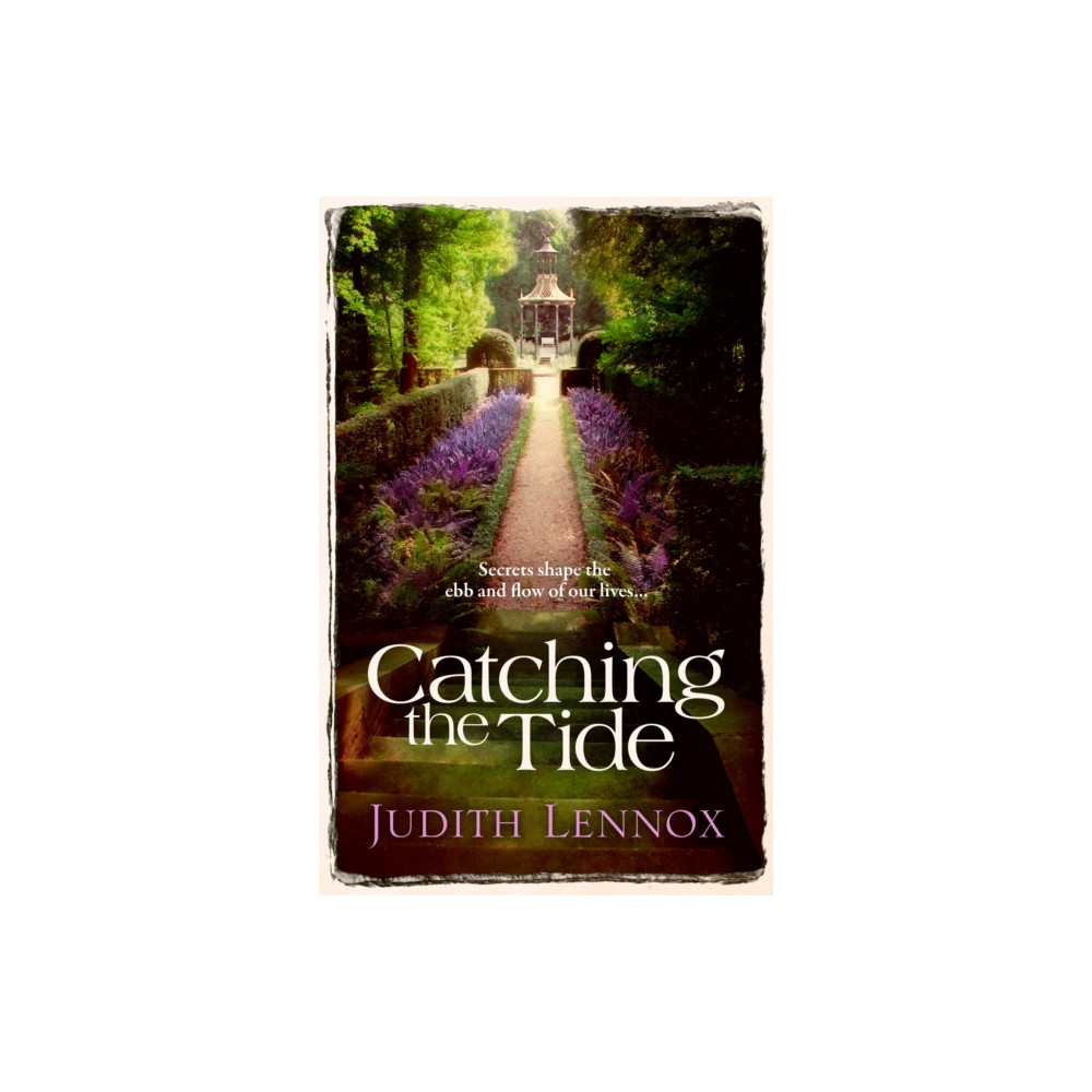Produktbild för Catching the Tide (häftad, eng)