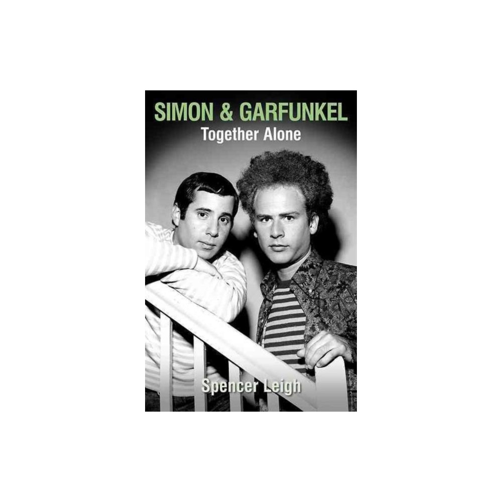 Produktbild för Simon & Garfunkel (häftad, eng)