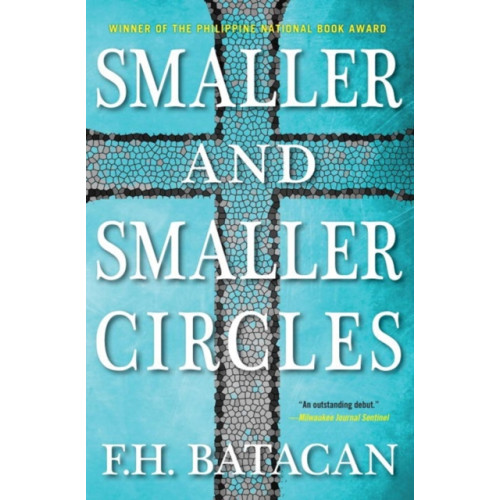 Soho Press Inc Smaller and Smaller Circles (häftad, eng)