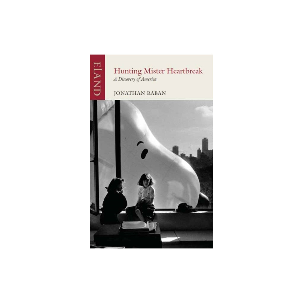 Produktbild för Hunting Mr Heartbreak (häftad, eng)