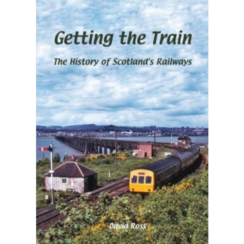 Stenlake Publishing Getting the Train (häftad, eng)