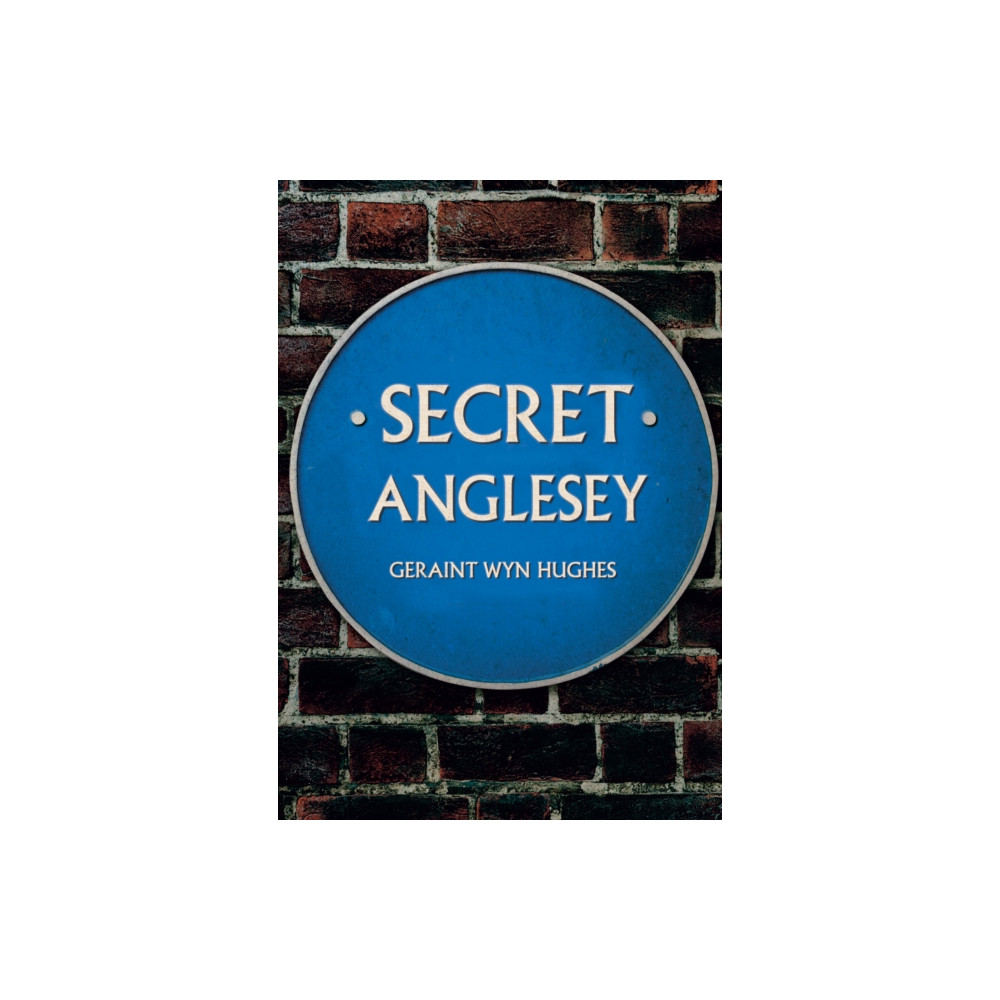 Produktbild för Secret Anglesey (häftad, eng)