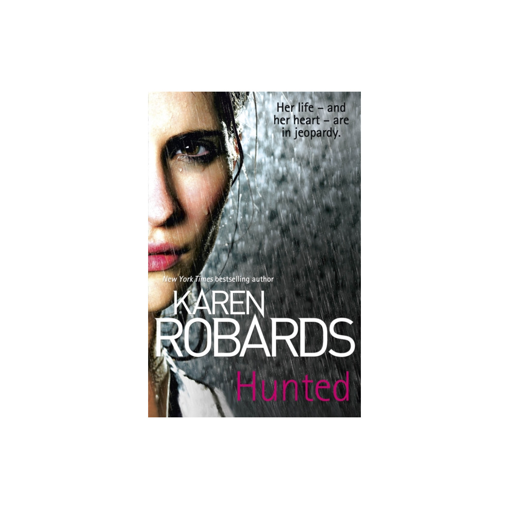 Produktbild för Hunted (häftad, eng)