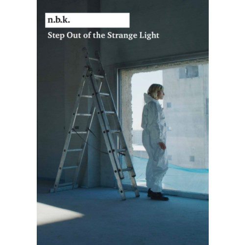 Verlag der Buchhandlung Walther Konig Step Out of the Strange Light (häftad, eng)