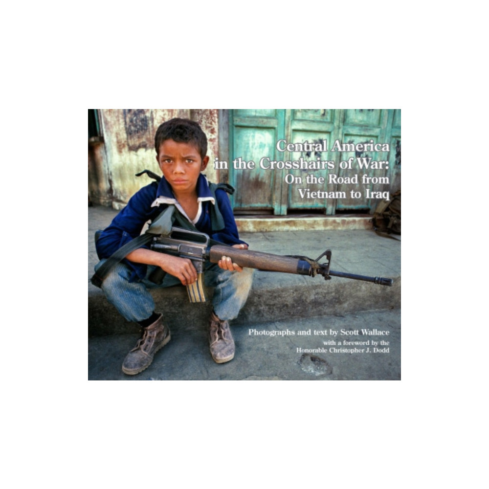 Produktbild för Central America in the Crosshairs of War (inbunden, eng)