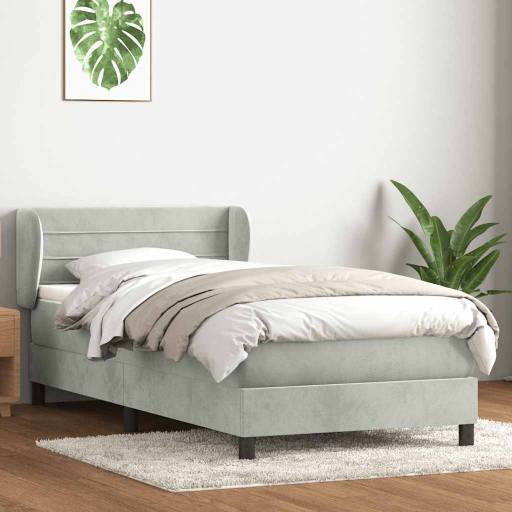 Produktbild för Ramsäng med madrass ljusgrå 80x210 cm sammet