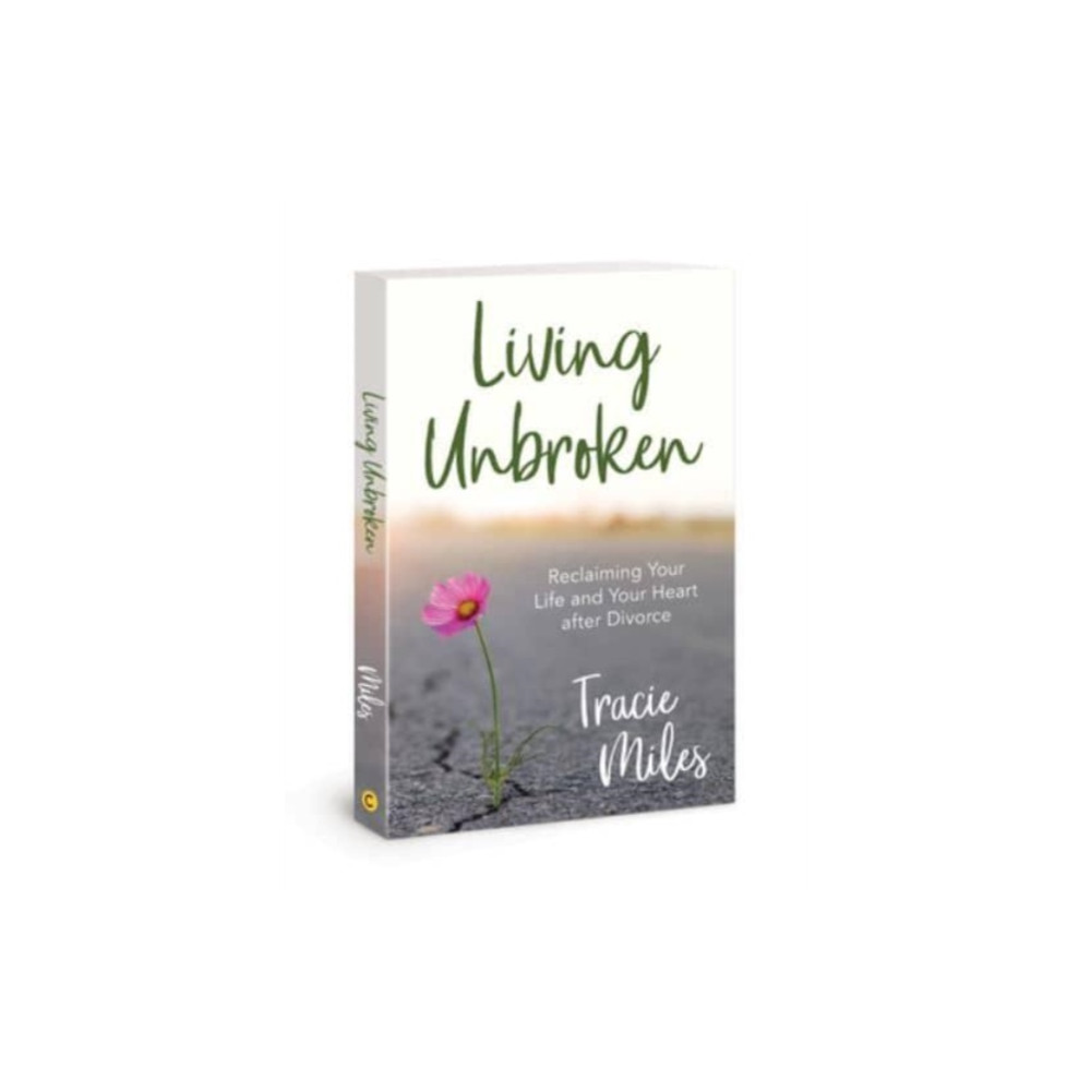 Produktbild för Living Unbroken (häftad, eng)