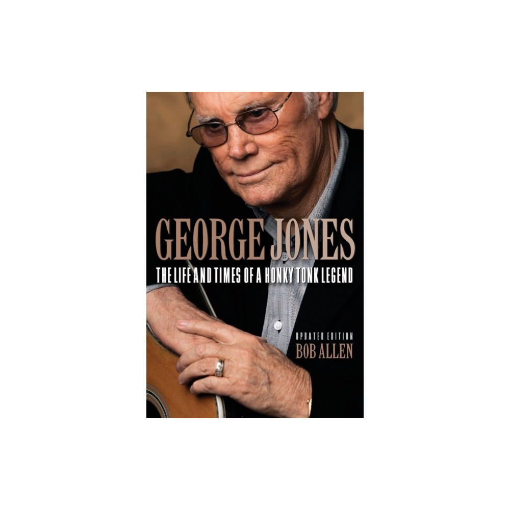 Produktbild för George Jones (häftad, eng)