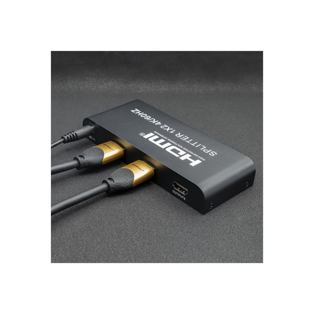 Produktbild för Qoltec - video/audiosplitter - aktiv, hög stabilitet - 2 portar
