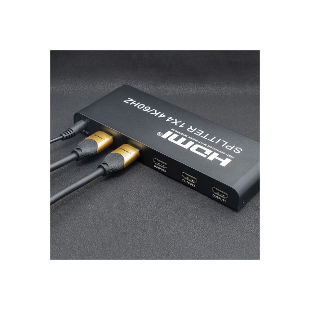 Produktbild för Qoltec - video/audiosplitter - aktiv, hög stabilitet - 4 portar