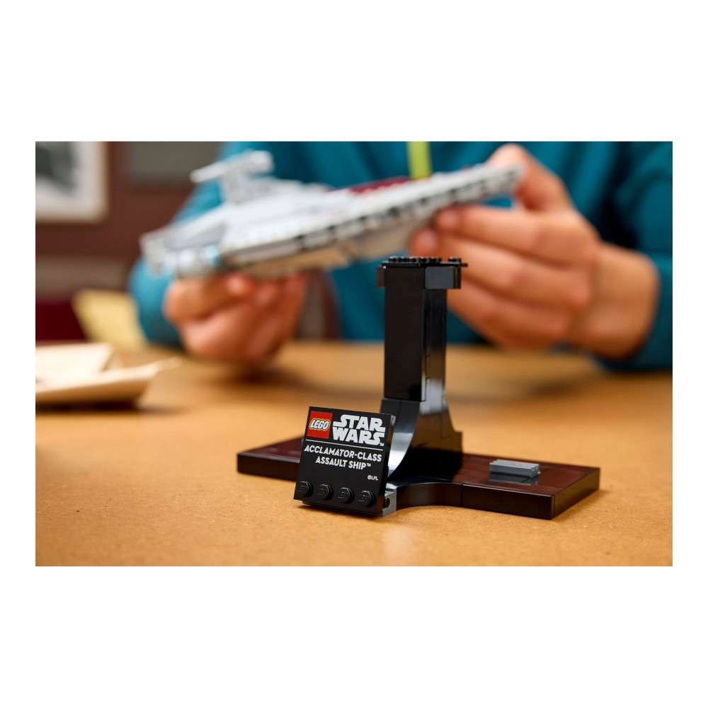 Produktbild för LEGO Star Wars 75404 - Acclamator-klass anfallsskepp - byggsats