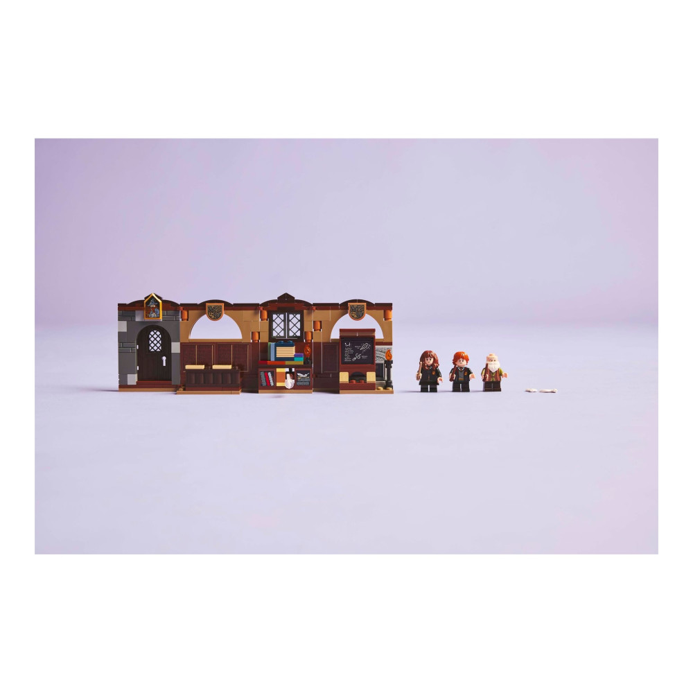 Produktbild för LEGO Harry Potter 76442 - Hogwarts slott: Förtrollningar klass - byggsats