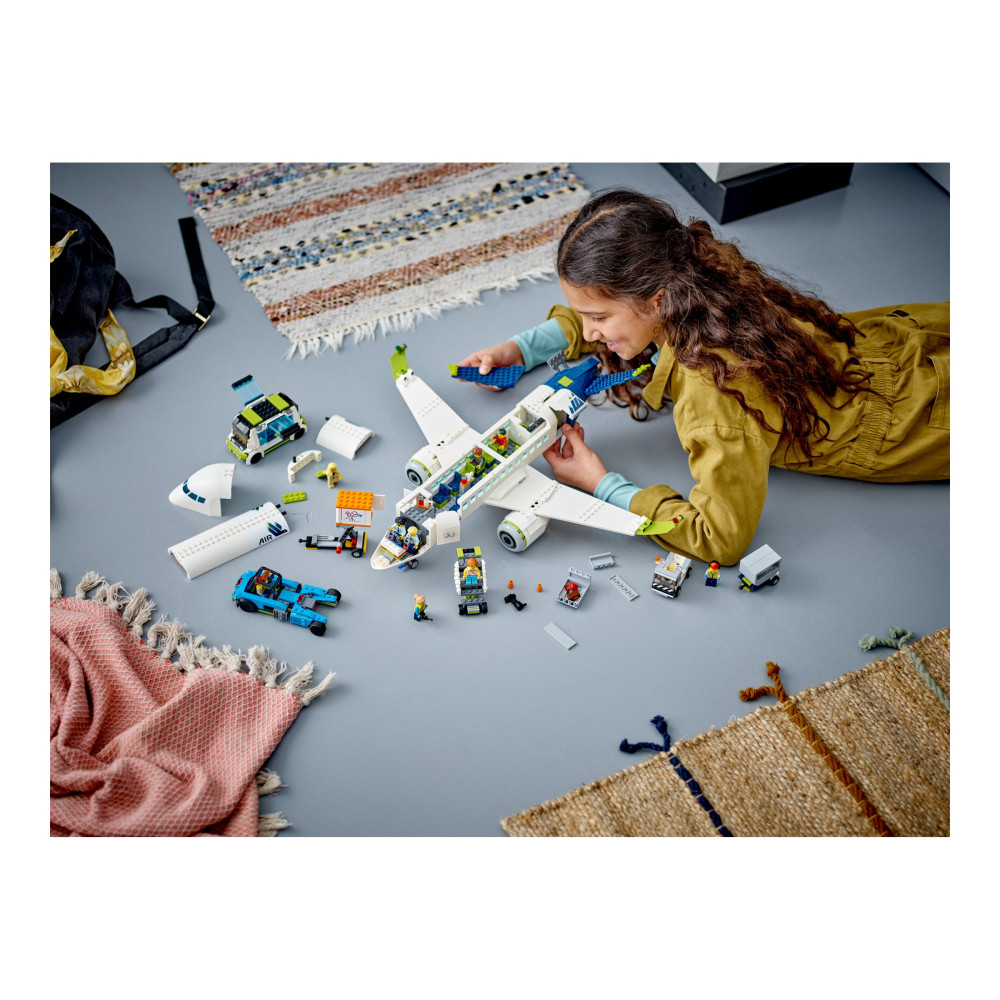 Produktbild för LEGO City 60367 - Passagerarflygplan - byggsats