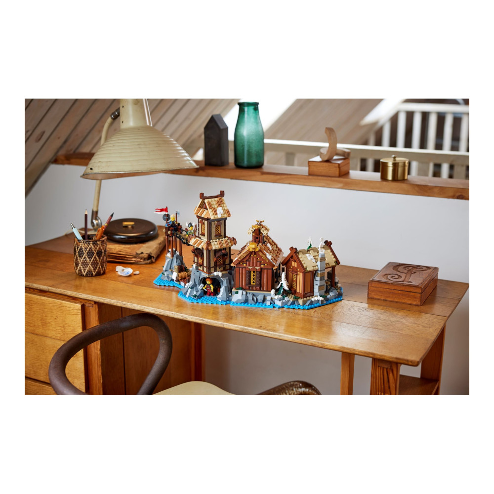 Produktbild för LEGO Ideas 21343 - Vikingby - byggsats