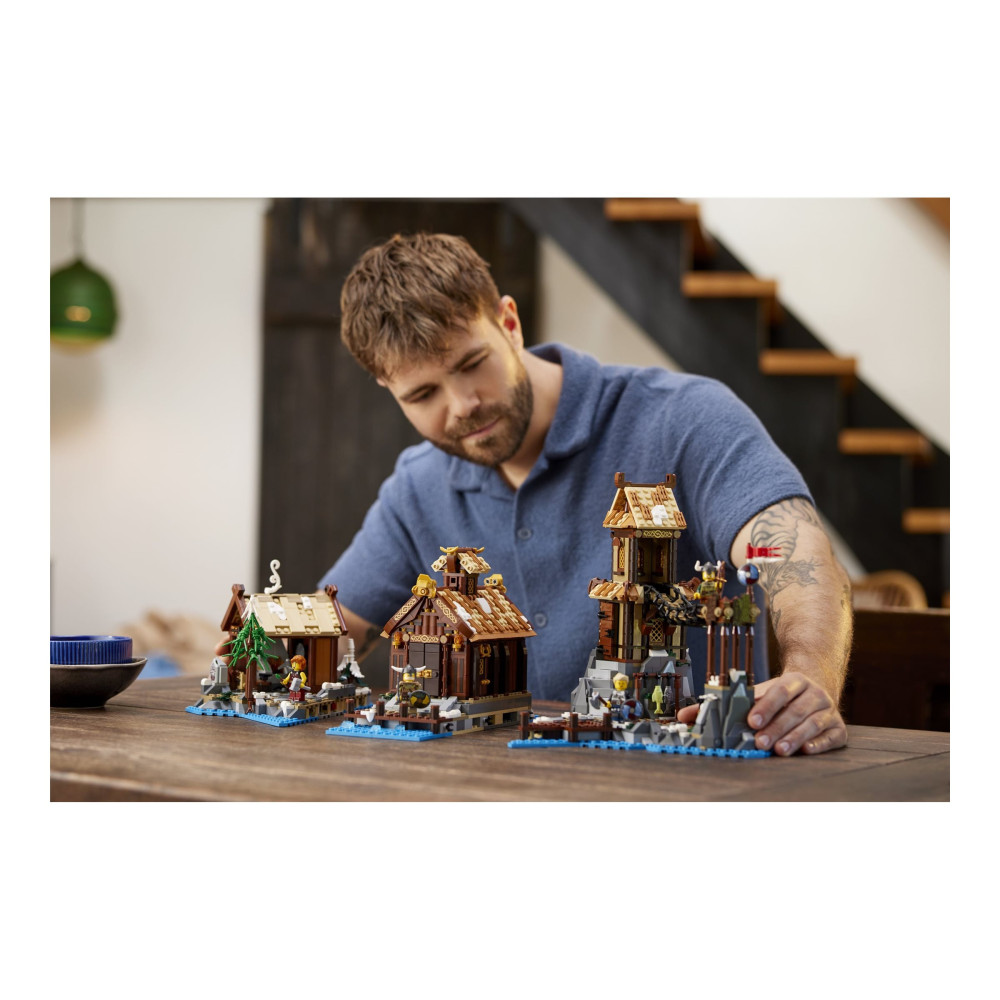 Produktbild för LEGO Ideas 21343 - Vikingby - byggsats