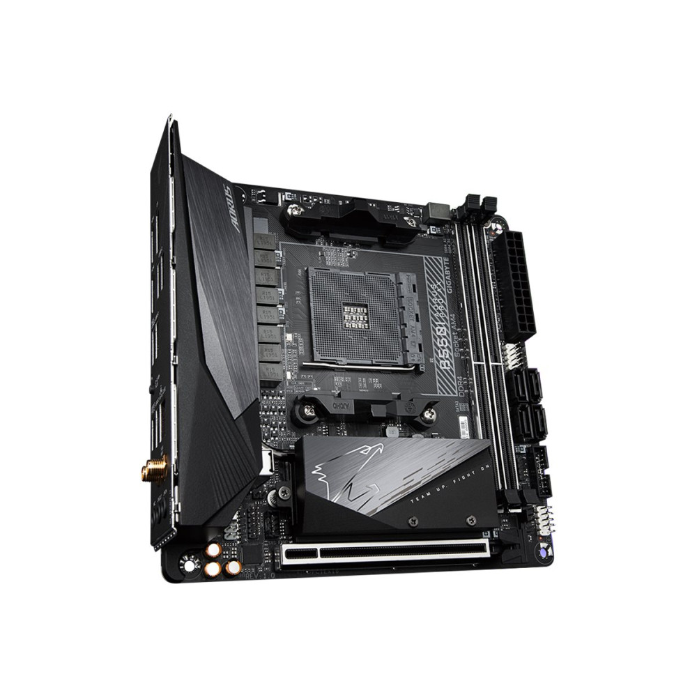 Produktbild för Gigabyte B550I AORUS PRO AX - 1.0 - moderkort - mini ITX - Socket AM4 - AMD B550