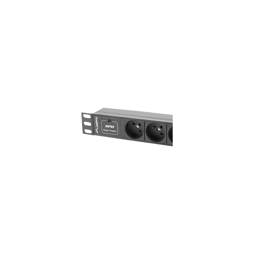 Produktbild för Lanberg PDU-03E-0200-BK - kraftdistributionsenhet - 4000 watt