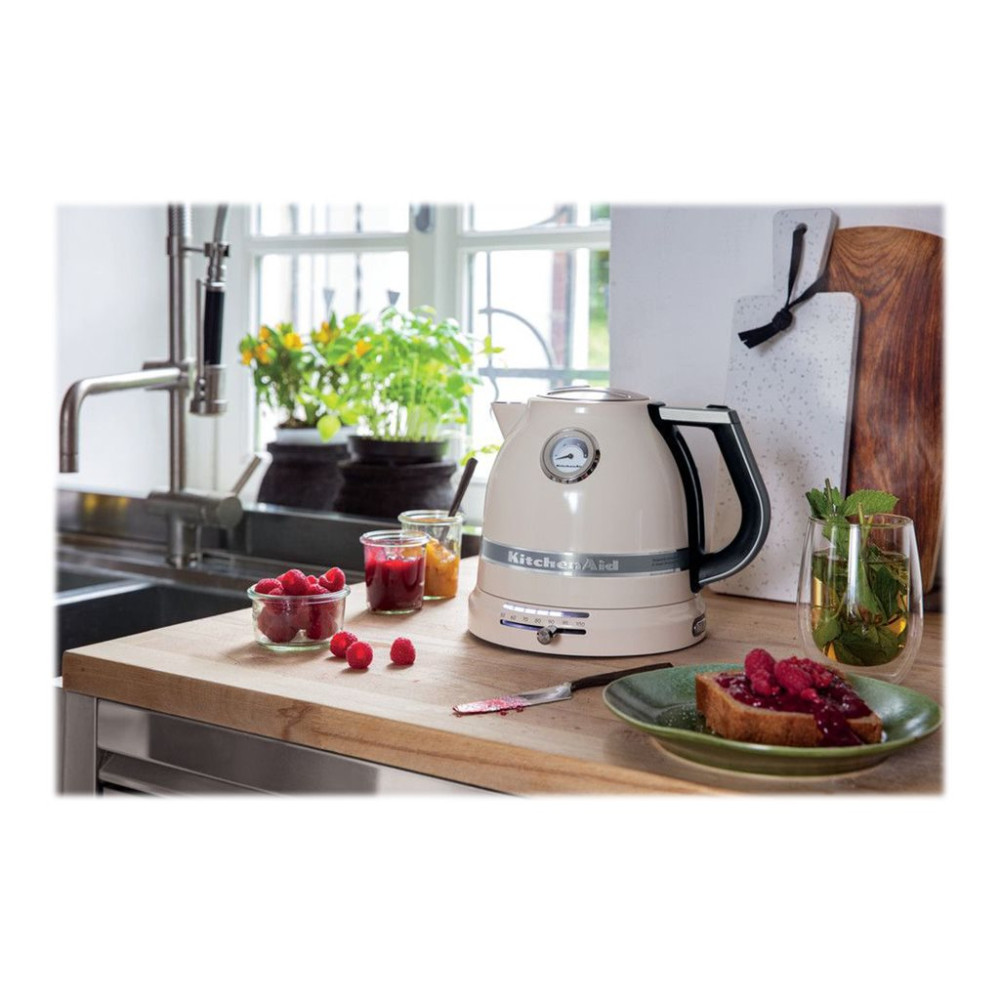 Produktbild för KitchenAid 5KEK1522EAC - vattenkokare - kräm