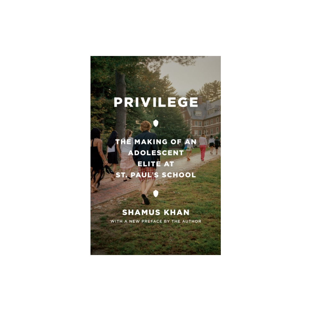 Produktbild för Privilege (häftad, eng)