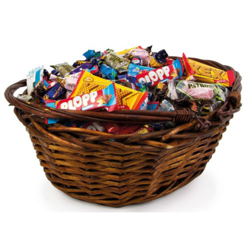 KARAMELLO Godis Presentkorg brun inslaget 3,5kg