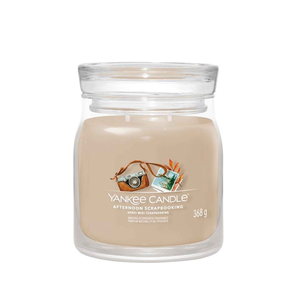 Produktbild för Yankee Candle Afternoon Scrapbooking Signature Candle Medium 368g