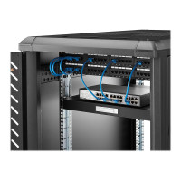 Produktbild för StarTech.com 1U Sliding Server Rack Mount Keyboard Shelf Tray - 55lbs - 22" Deep Steel Pull Out Drawer for 19" AV, Network Equipment Rack (SLIDESHELFD) - tangentbordshylla för rack