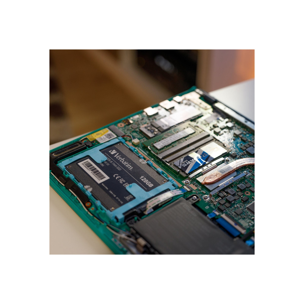 Produktbild för Verbatim Vi550 - SSD - 128 GB - SATA 6Gb/s