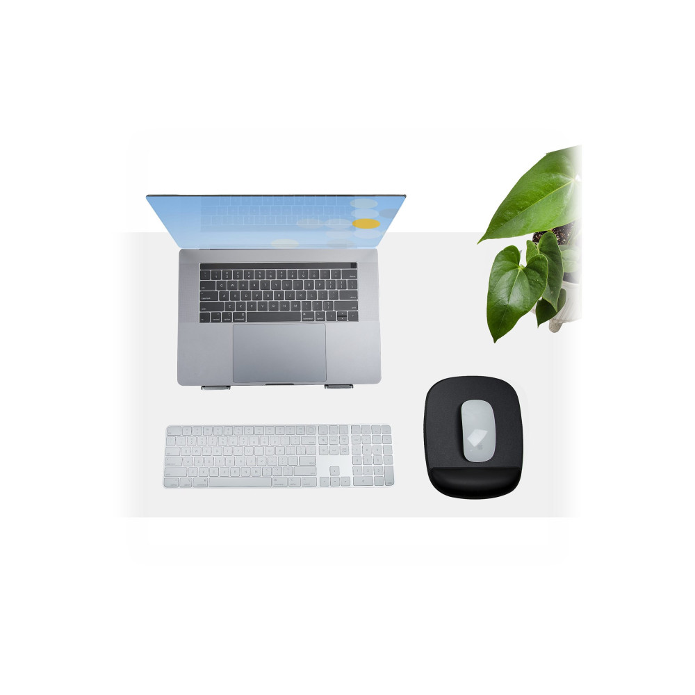 Produktbild för StarTech.com Mouse Pad with Hand rest, 6.7x7.1x 0.8 in (17x18x2cm), Ergonomic Mouse Pad with Wrist Support, Desk Wrist Pad w/ Non-Slip PU Base for Office/Home/Computer/Laptop - Cushioned Gel Mouse Pad w/ Palm Rest - mustablett med handledskudde - TAA-komp