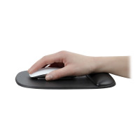 Produktbild för StarTech.com Mouse Pad with Hand rest, 6.7x7.1x 0.8 in (17x18x2cm), Ergonomic Mouse Pad with Wrist Support, Desk Wrist Pad w/ Non-Slip PU Base for Office/Home/Computer/Laptop - Cushioned Gel Mouse Pad w/ Palm Rest - mustablett med handledskudde - TAA-komp