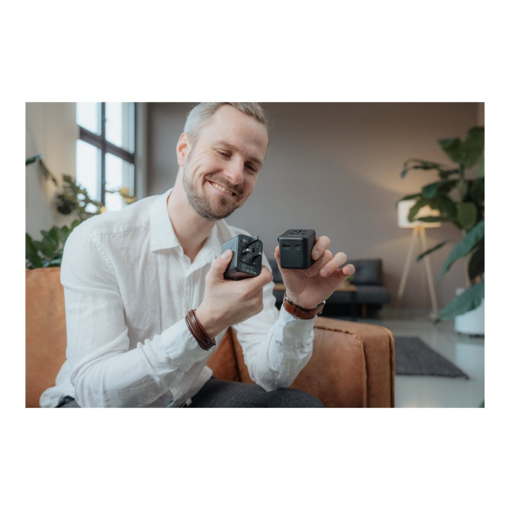 Produktbild för Verbatim UTA-02 strömadapter - USB, BS 1362, USB-C - 20 watt